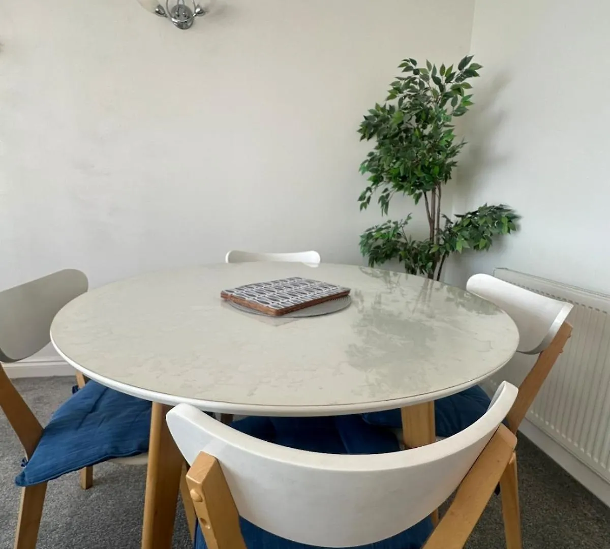 Coastal Views-2 Bedroom, 2 Bathroom Flat In Southbourne With Balcony And Panoramic Sea Views Bournemouth