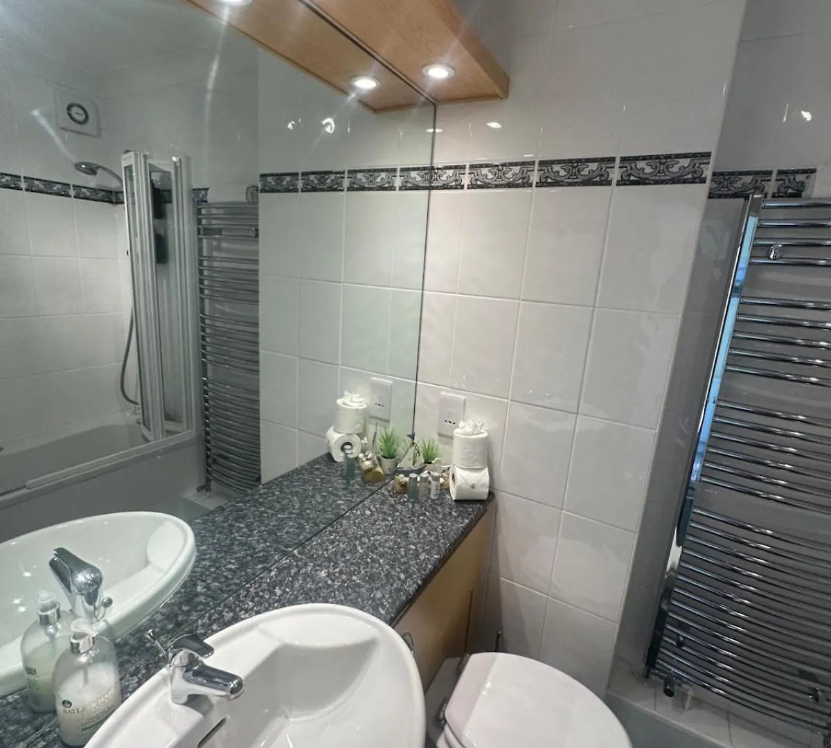Apartment Coastal Views-2 Bedroom, 2 Bathroom Flat In Southbourne With Balcony And Panoramic Sea Views Bournemouth United Kingdom