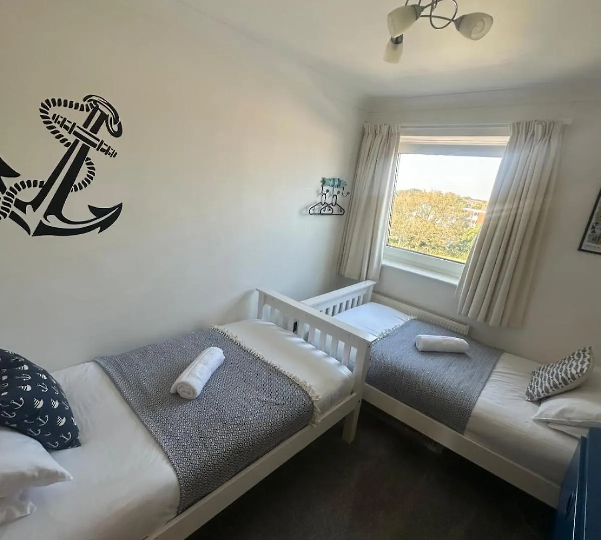 Apartment Coastal Views-2 Bedroom, 2 Bathroom Flat In Southbourne With Balcony And Panoramic Sea Views Bournemouth United Kingdom